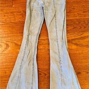 Hollister‎ High rise Light Blue Flare Jeans